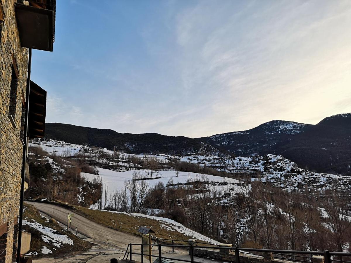 Apartamentsaloriaburg Farrera Dış mekan fotoğraf