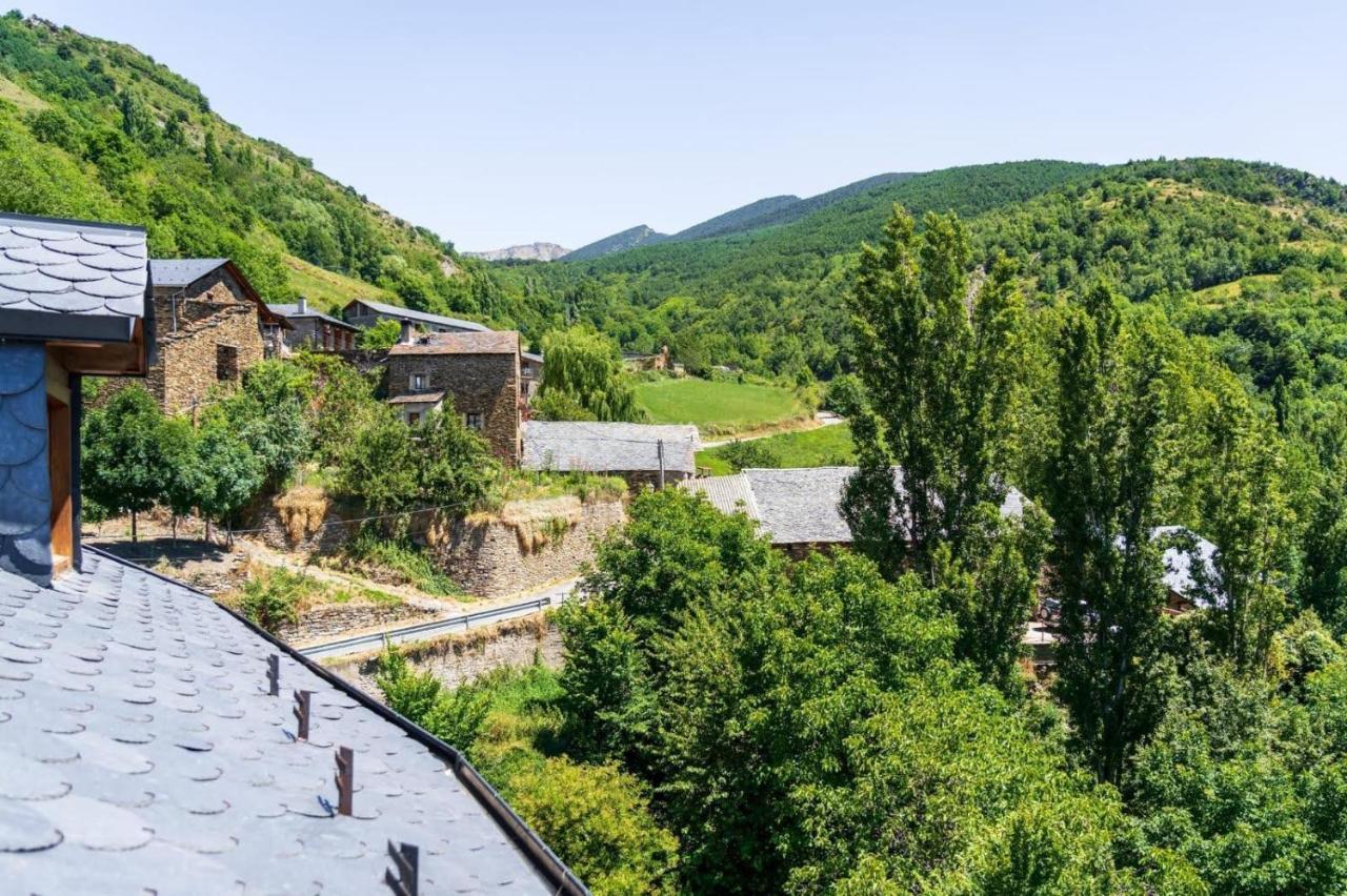 Apartamentsaloriaburg Farrera Dış mekan fotoğraf