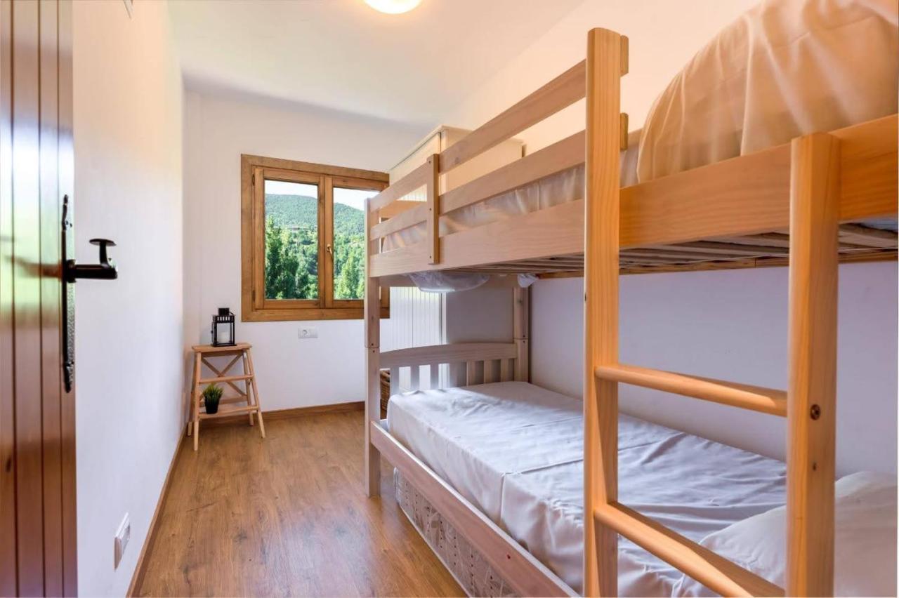 Apartamentsaloriaburg Farrera Dış mekan fotoğraf